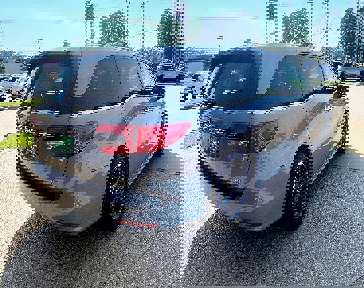 Used 2023 Honda Odyssey Elite image 8