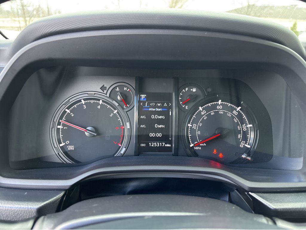 Used 2021 Toyota 4Runner SR5 image 5