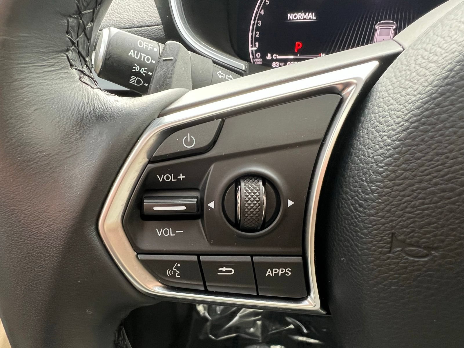Used 2023 Acura MDX SH-AWD image 35