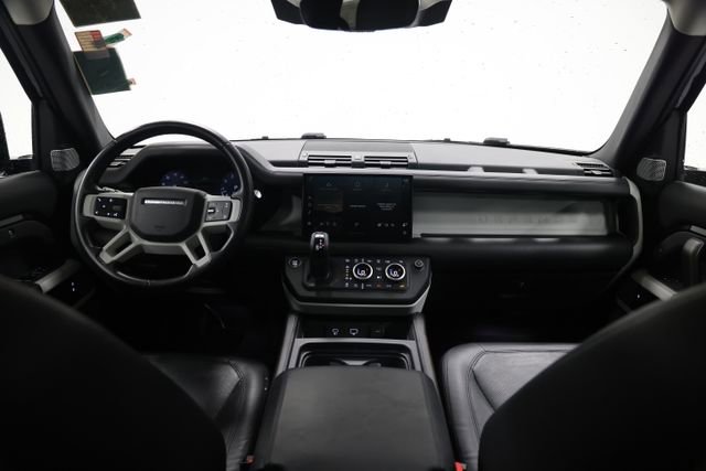 Used 2023 Land Rover Defender 130 SE image 41