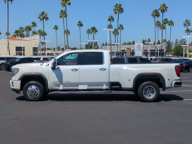 Used 2021 GMC Sierra 3500 Denali w/ Denali Ultimate Package AWD/4WD image 9