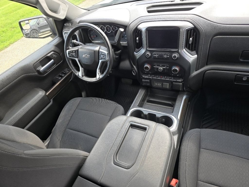 Used 2021 Chevrolet Silverado 1500 LT Trail Boss w/ Convenience Package II AWD/4WD image 31
