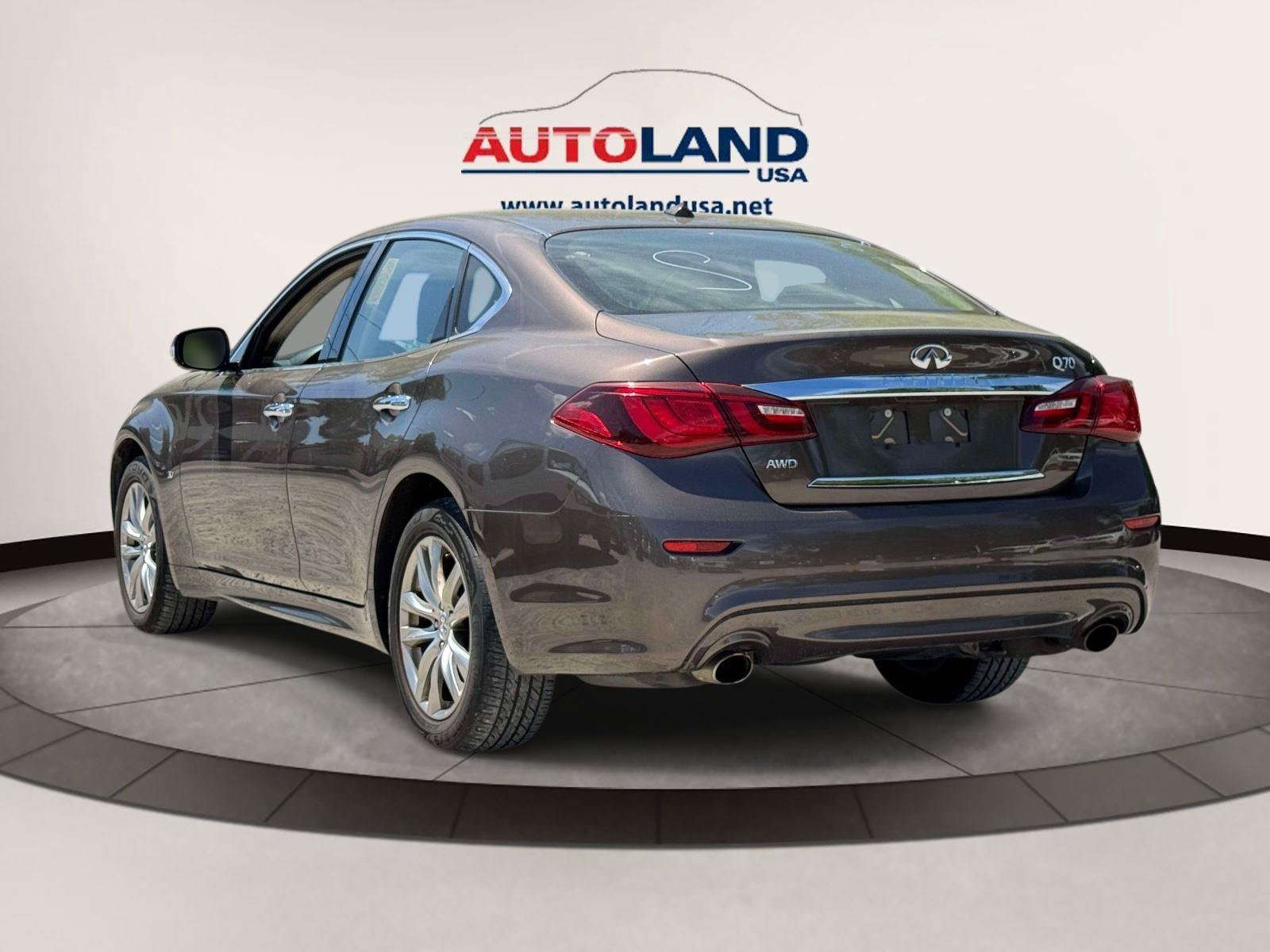 Used 2019 INFINITI Q70 Luxe AWD/4WD image 5