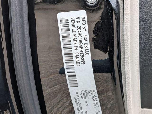 Certified 2024 Chrysler Pacifica Touring-L image 33