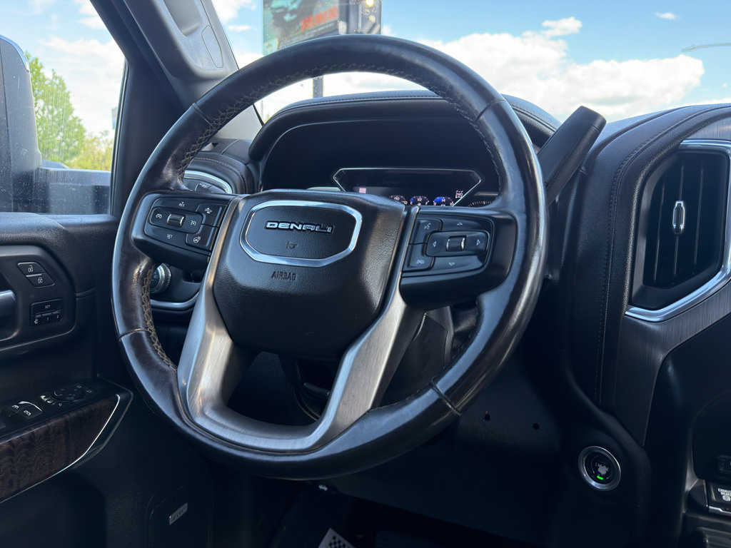 Used 2020 GMC Sierra 3500 Denali w/ Denali Ultimate Package AWD/4WD image 24