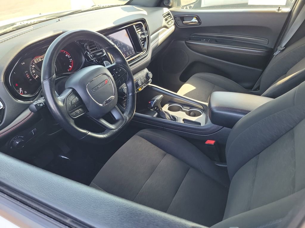 Used 2023 Dodge Durango GT image 3