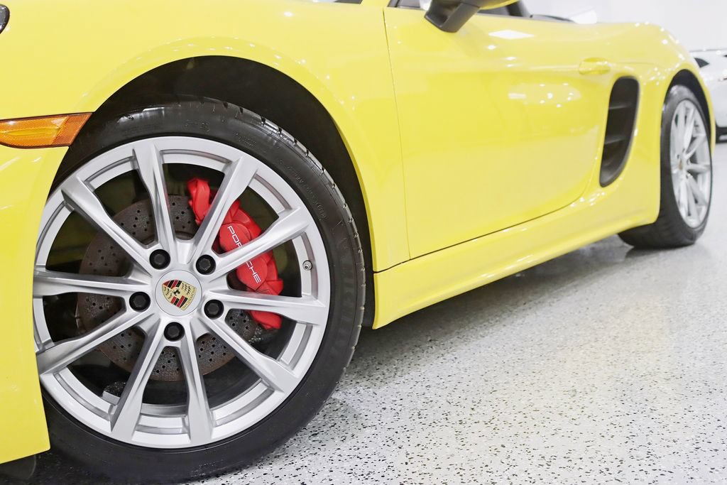 Used 2019 Porsche 718 Boxster S RWD image 5