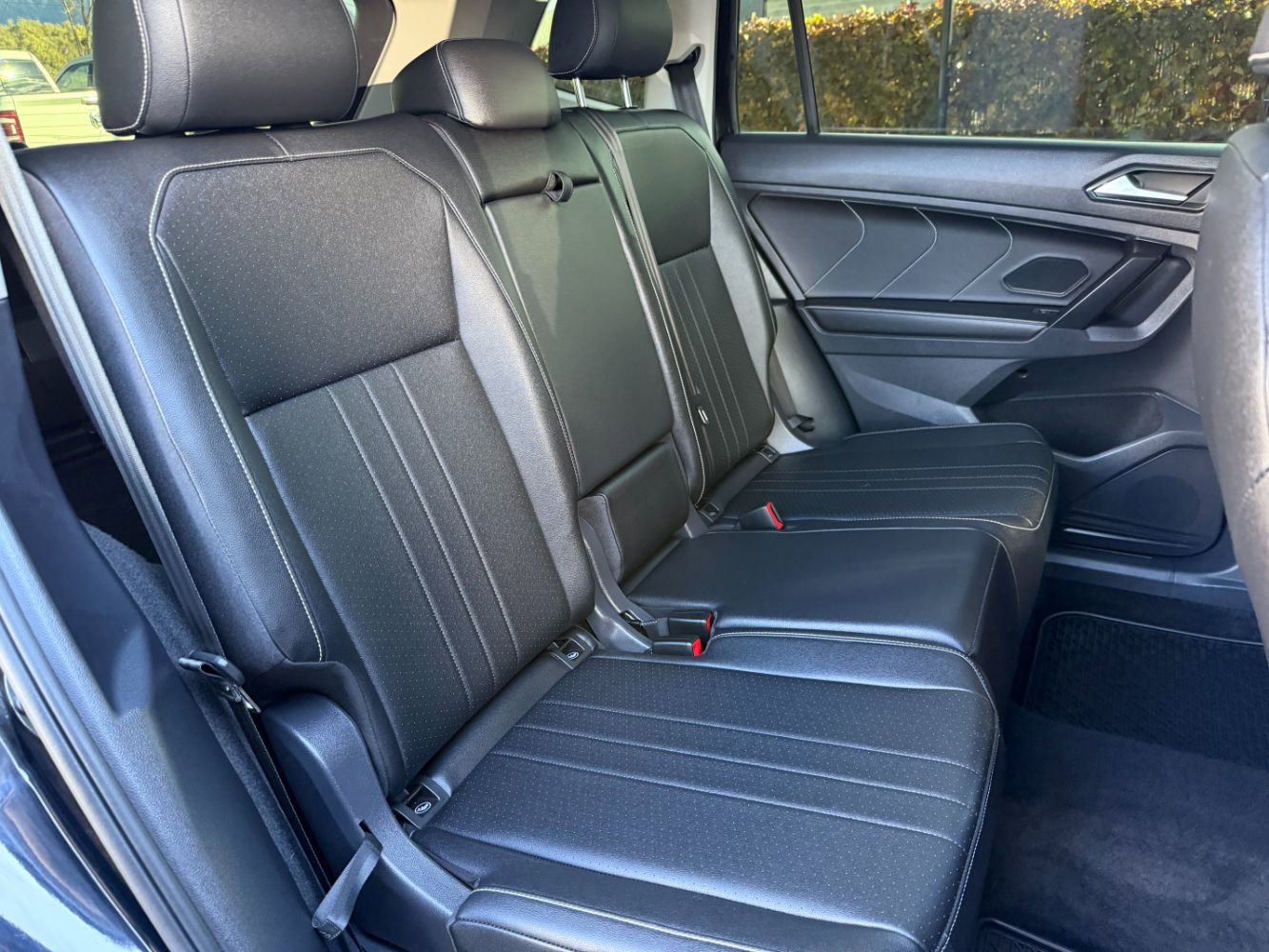 Used 2023 Volkswagen Tiguan SE image 24