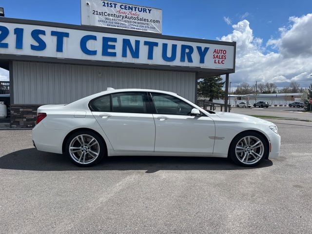 Used 2015 BMW 750i RWD image 15