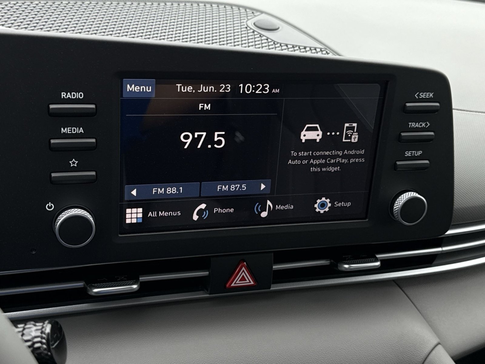 New 2026 Hyundai Elantra Sport FWD image 18