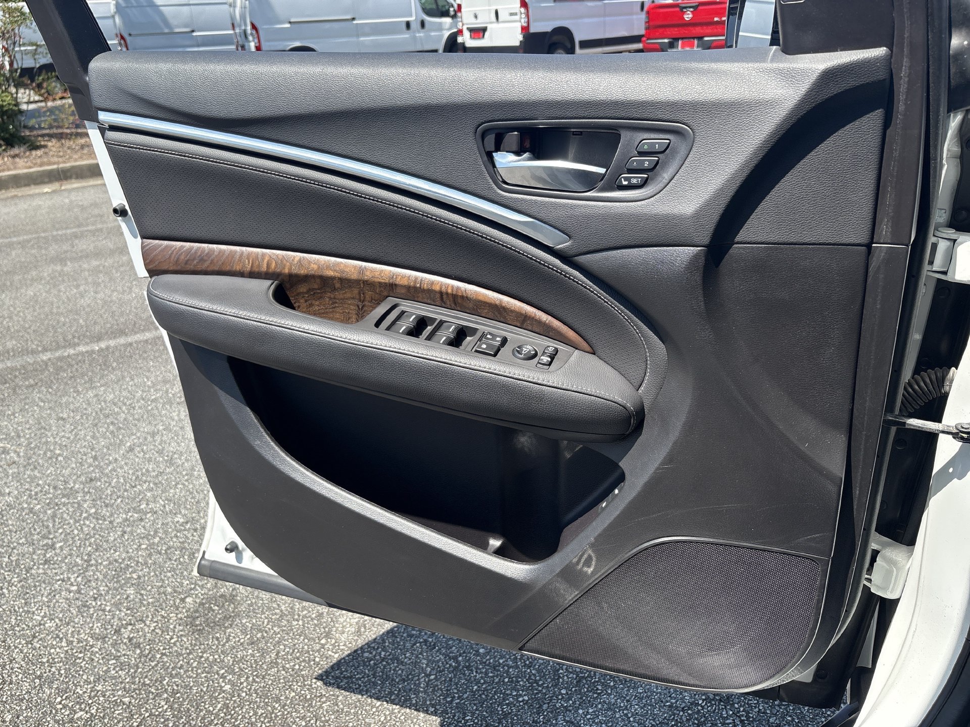 Used 2020 Acura MDX w/ Technology Package FWD image 11