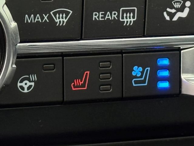 Used 2024 Ford F250 Lariat w/ Lariat Ultimate Package AWD/4WD image 27