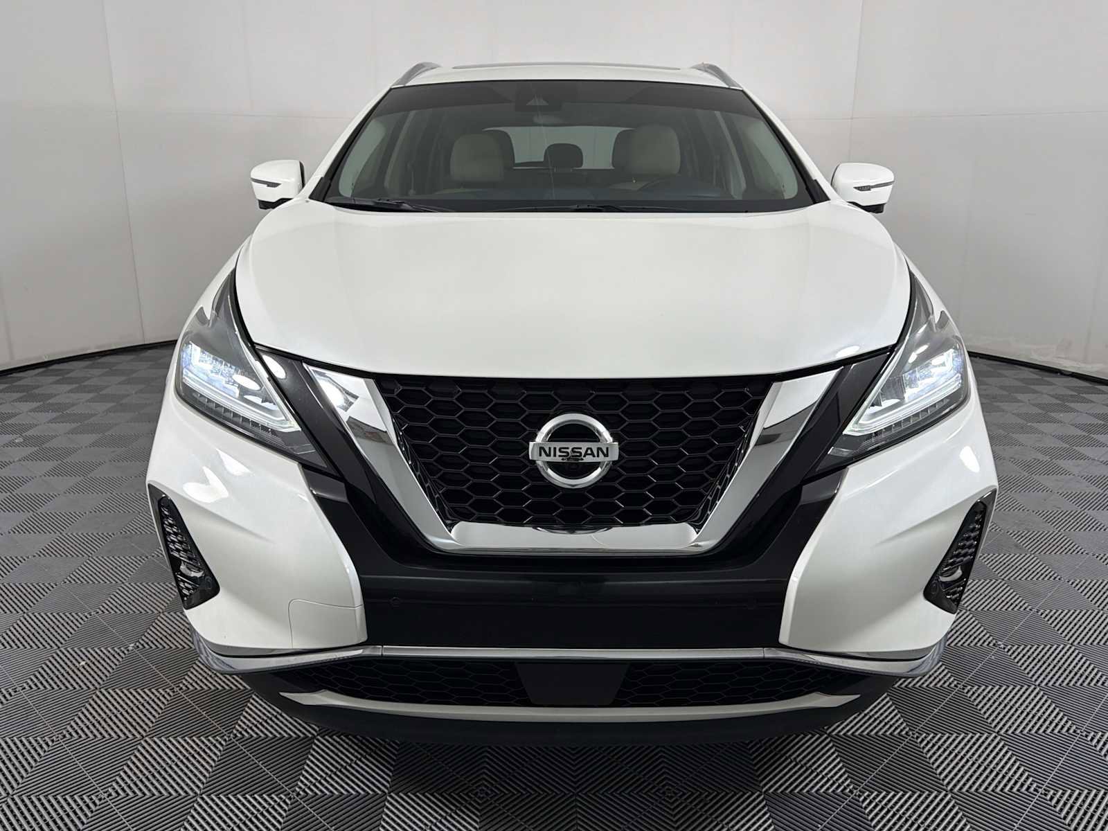 Used 2019 Nissan Murano Platinum video 2