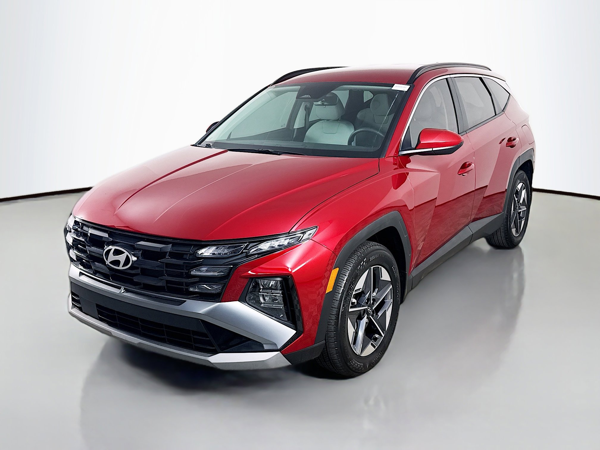 Used 2025 Hyundai Tucson SEL FWD image 4