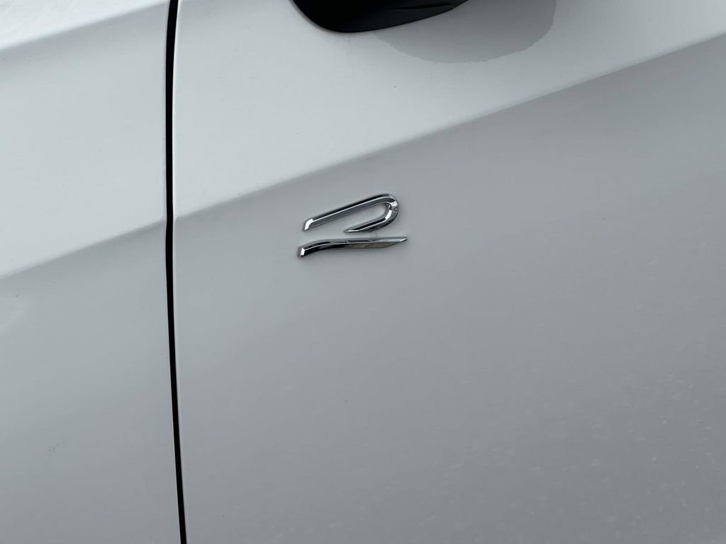 New 2026 Volkswagen Golf image 9