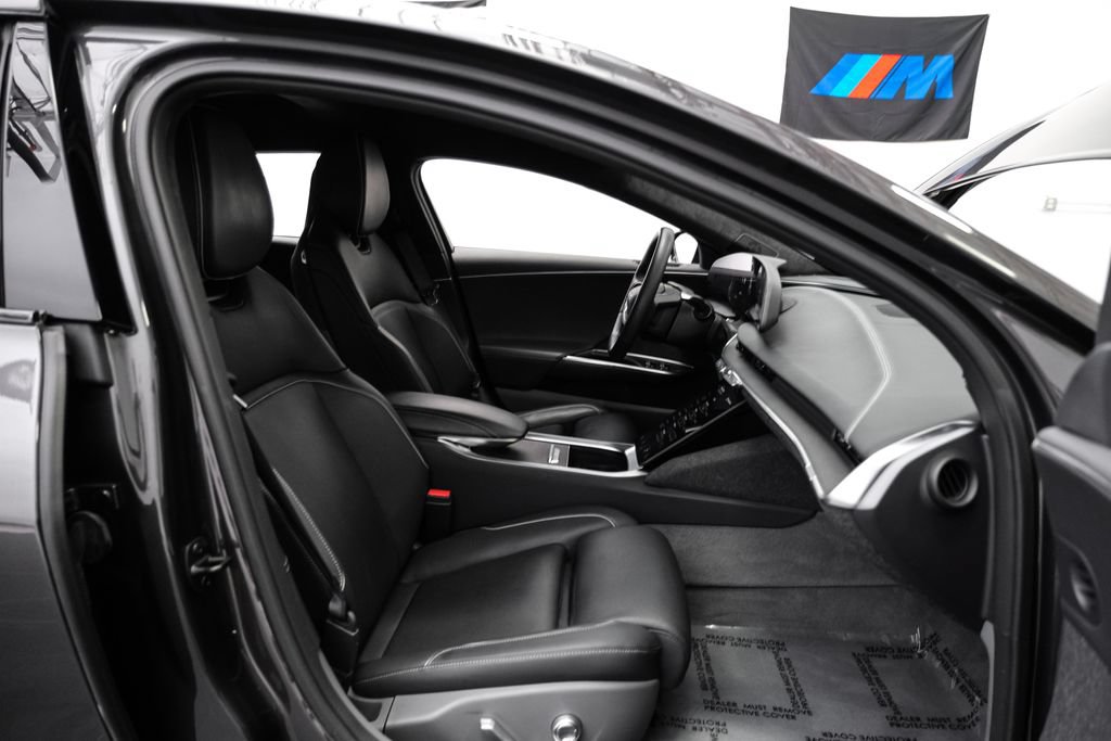 Used 2025 Lucid Air Touring AWD/4WD image 41