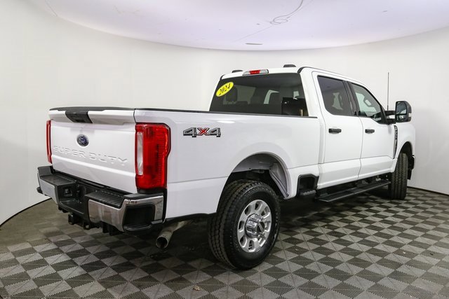 Used 2024 Ford F350 XLT image 12