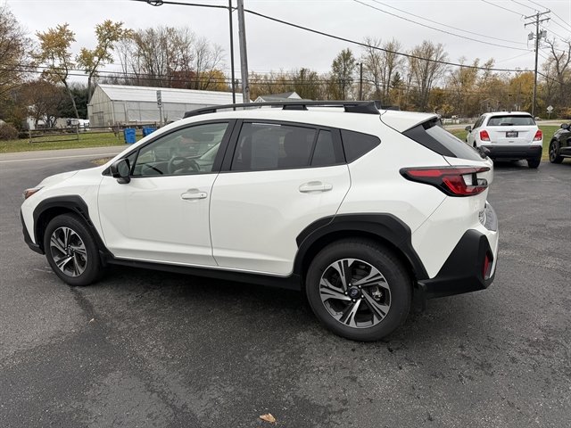 Used 2024 Subaru Crosstrek 2.0i Premium image 11