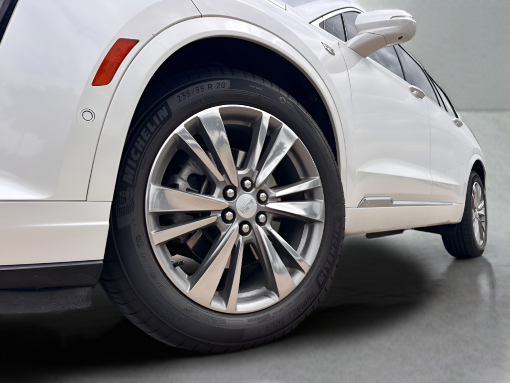 Used 2022 Cadillac XT6 Premium Luxury w/ Technology Package FWD image 30