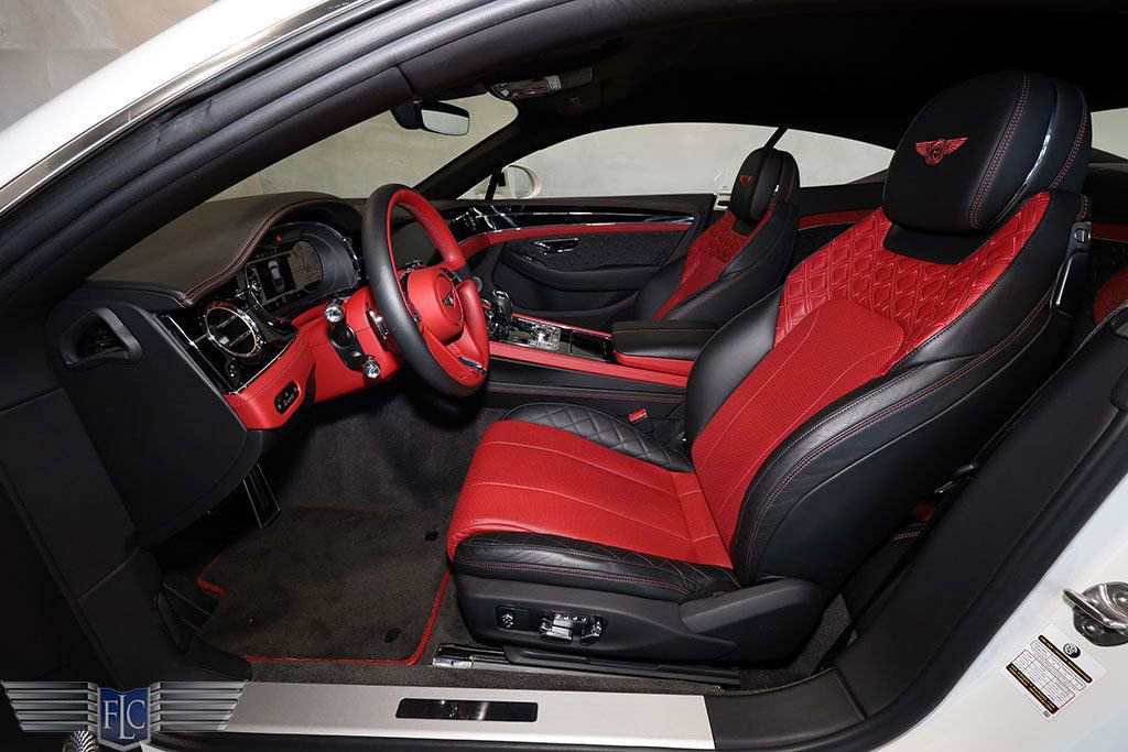 Used 2020 Bentley Continental GT V8 image 13