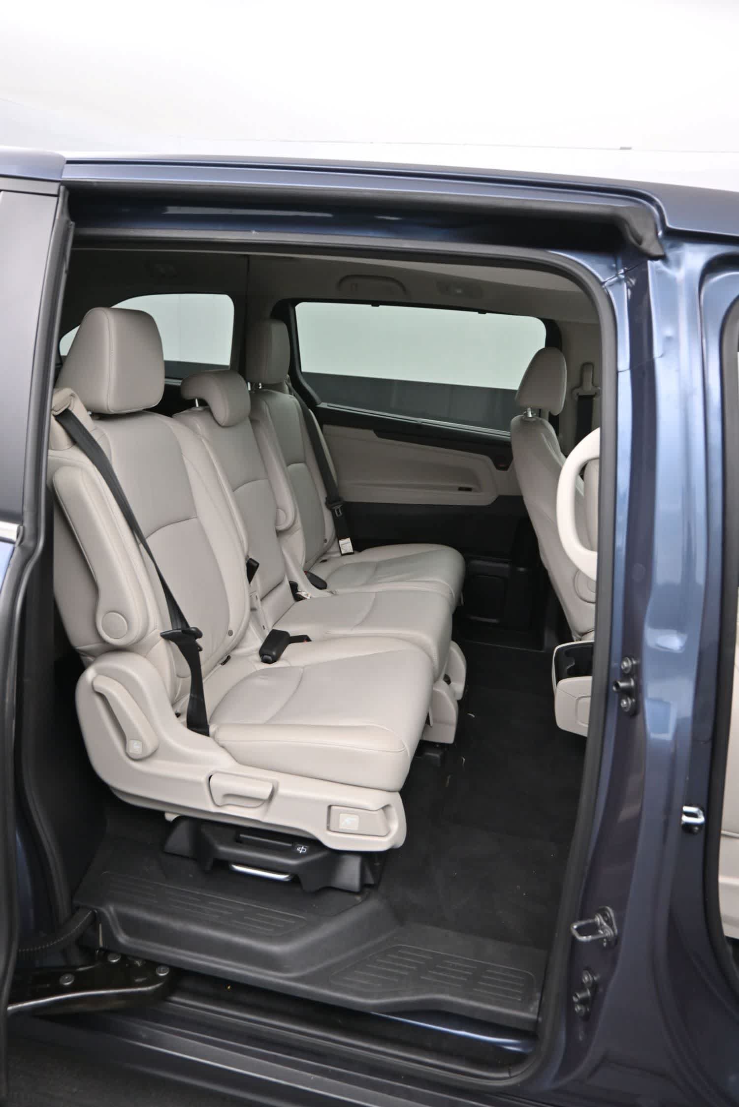 Used 2025 Honda Odyssey EX-L image 12