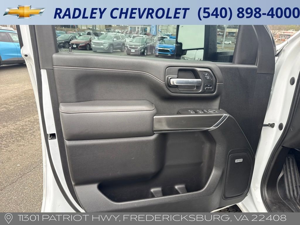 Certified 2021 GMC Sierra 2500 AT4 w/ AT4 Preferred Package image 5