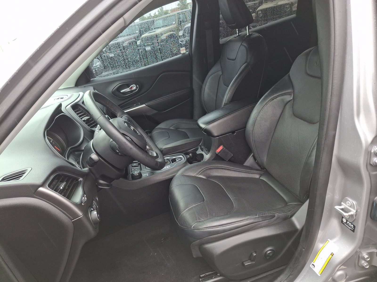 Certified 2021 Jeep Cherokee Latitude Lux w/ Comfort/Convenience Group AWD/4WD image 9