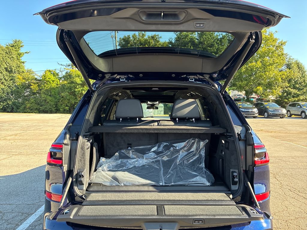 New 2027 BMW X7 xDrive40i w/ Executive Package AWD/4WD image 22