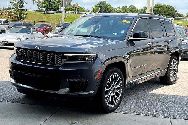 Used 2024 Jeep Grand Cherokee L Summit AWD/4WD image 3