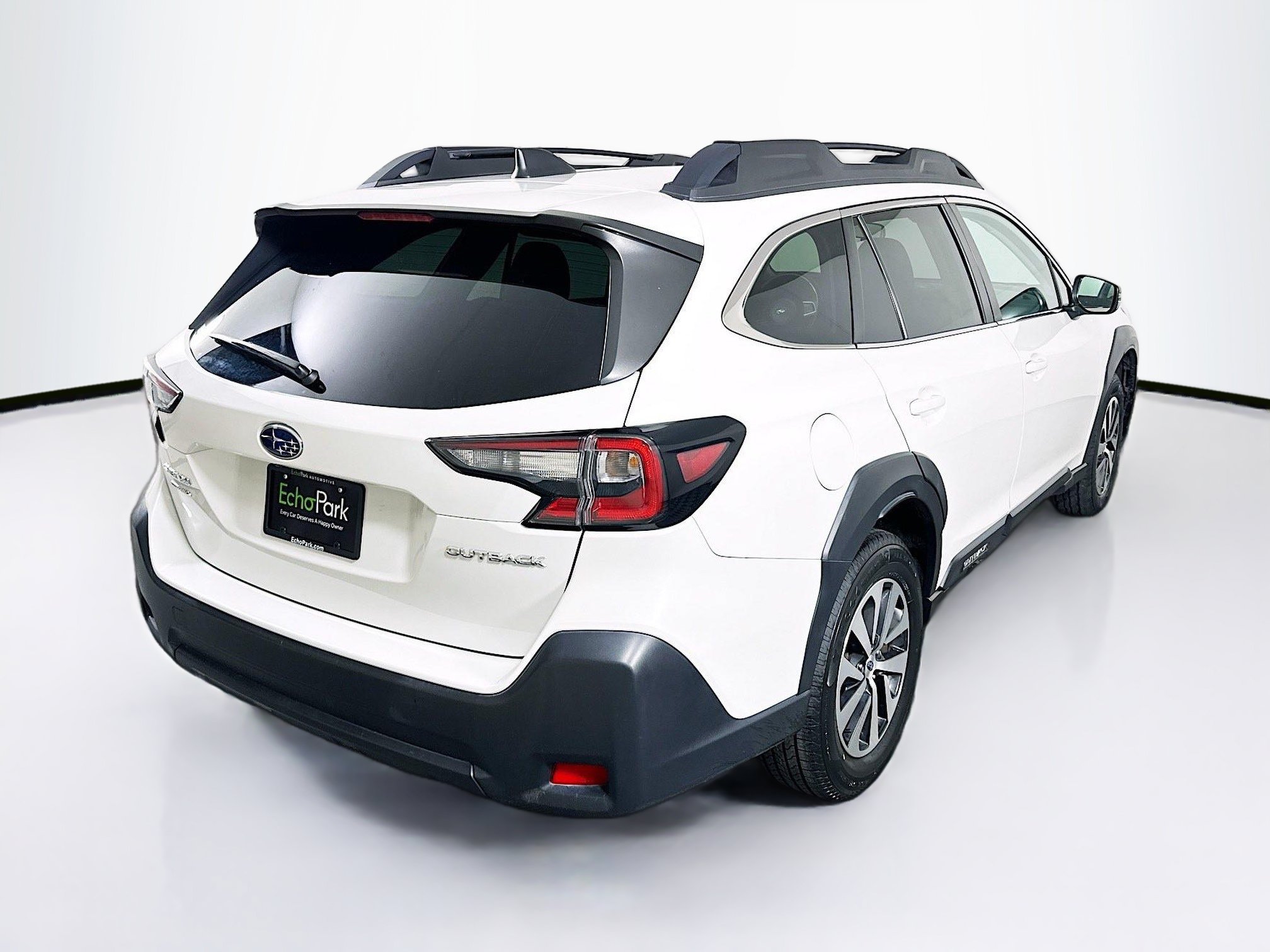 Used 2024 Subaru Outback Premium AWD/4WD image 9