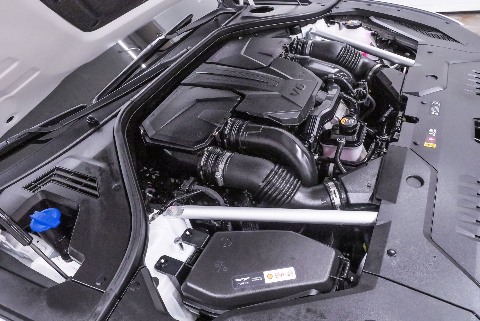 Certified 2025 Genesis GV70 3.5T Sport image 25