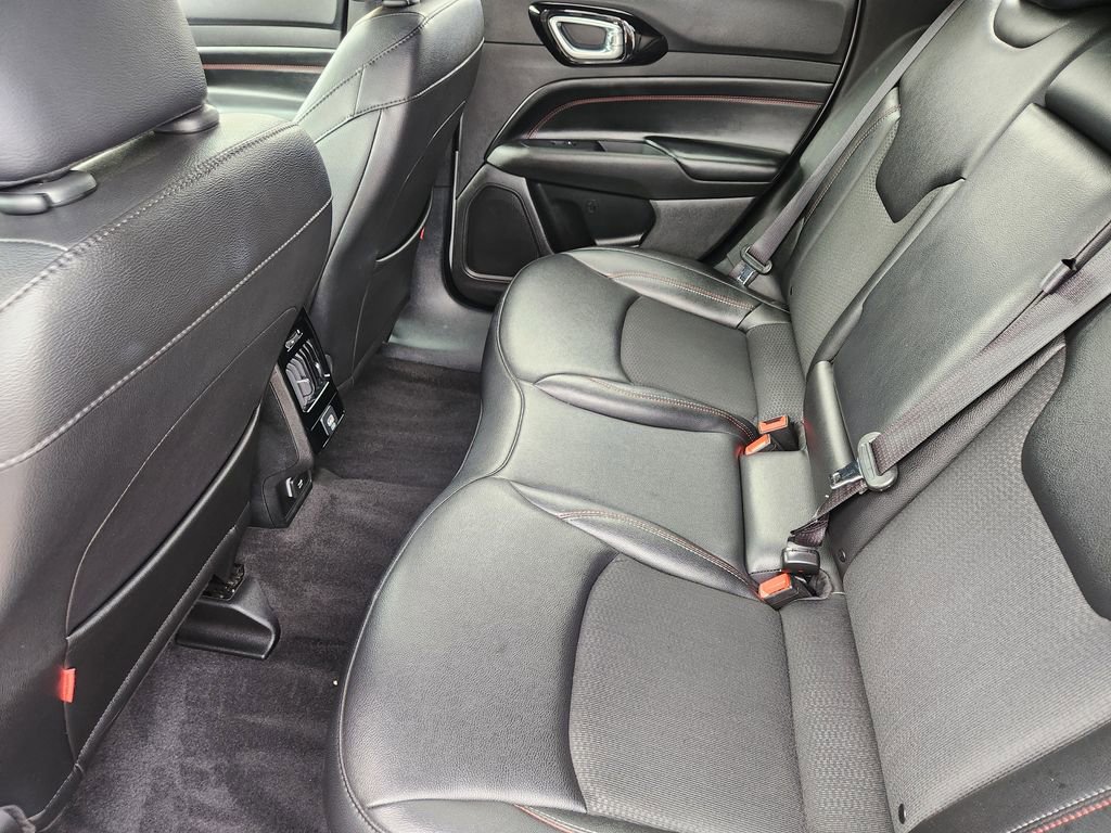 Used 2024 Jeep Compass Trailhawk image 19