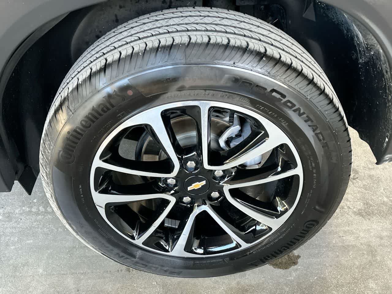 Used 2025 Chevrolet TrailBlazer LT AWD/4WD image 11