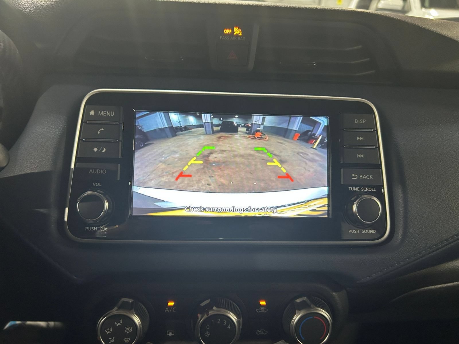Used 2025 Nissan Versa SV FWD image 20