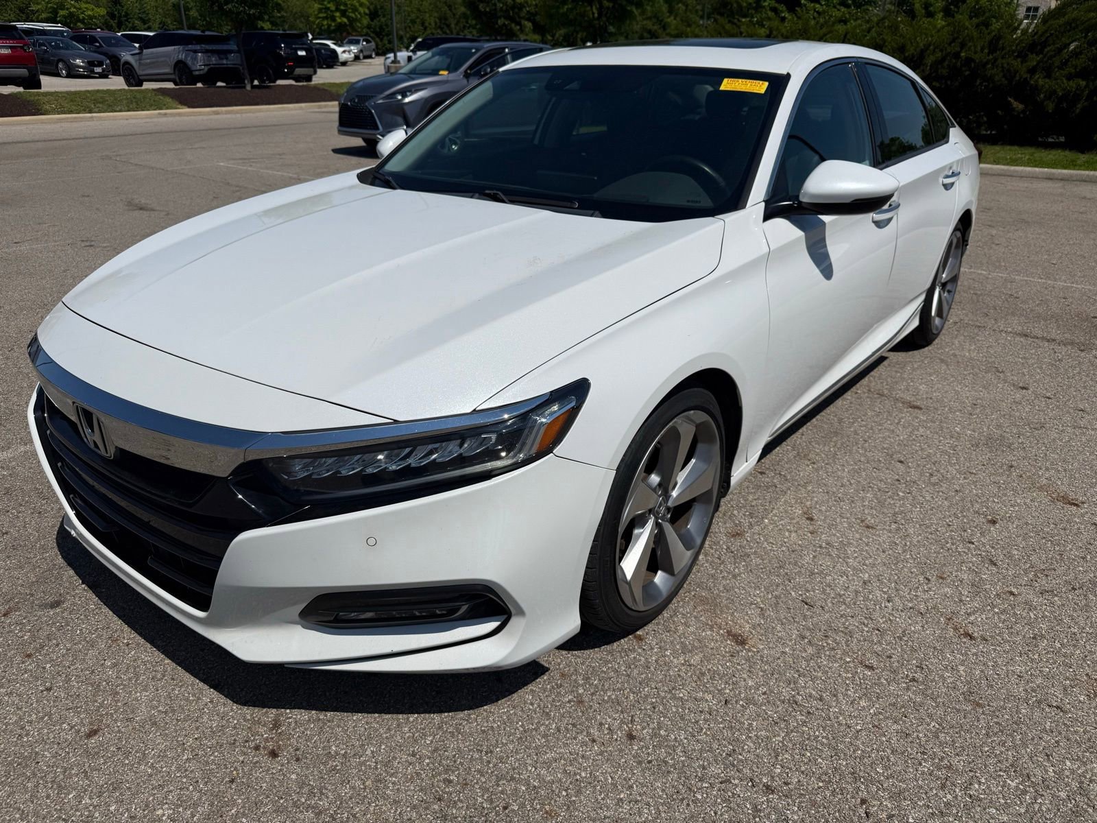 Used 2018 Honda Accord Touring image 1