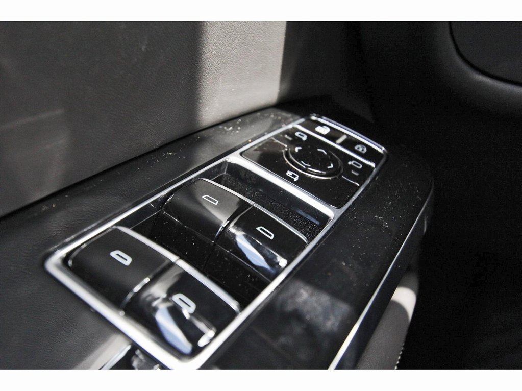 New 2026 Cadillac Escalade ESV V w/ LPO, ONYX Package AWD/4WD image 16