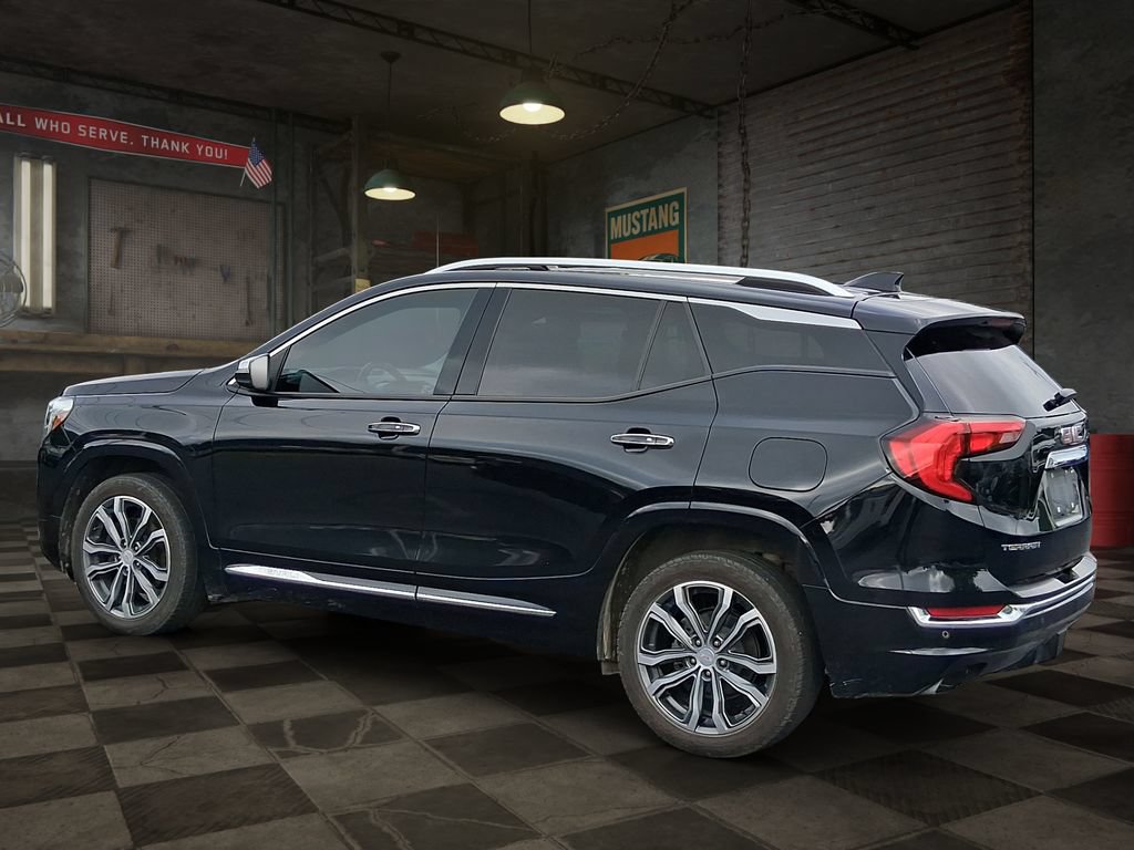 Used 2020 GMC Terrain Denali w/ LPO, Floor Liner Package FWD image 4