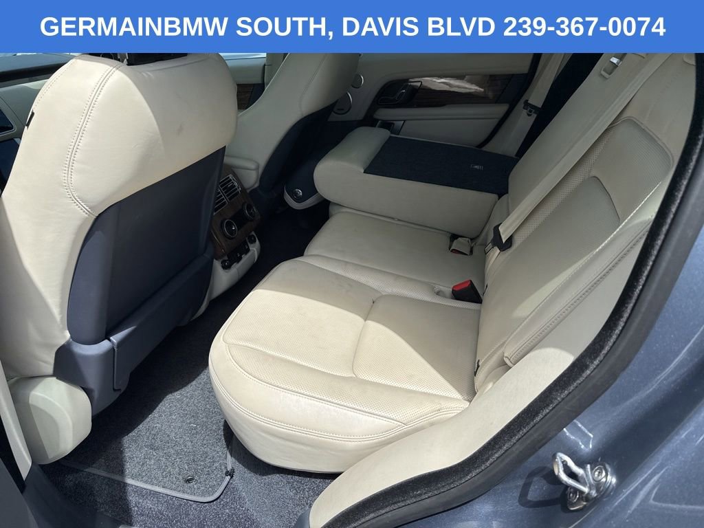 Used 2019 Land Rover Range Rover HSE image 19