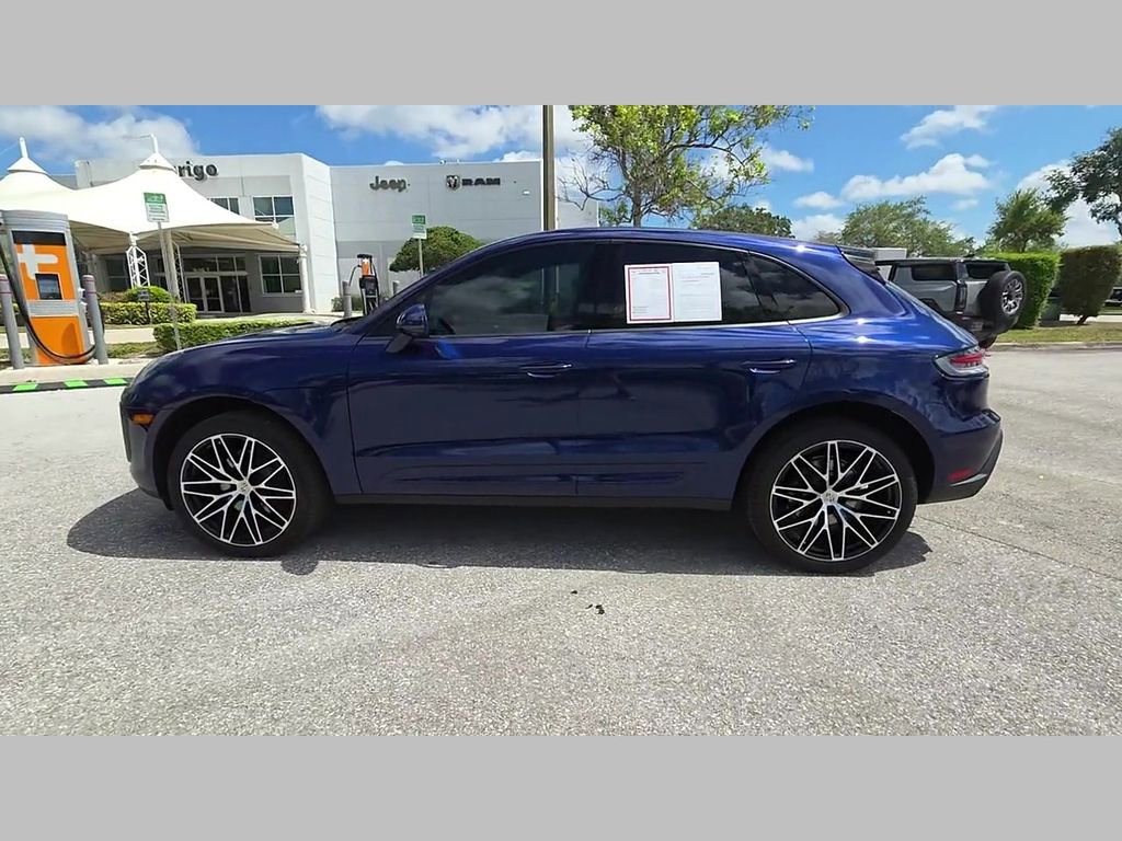 Used 2024 Porsche Macan w/ Premium Plus Package AWD/4WD image 44