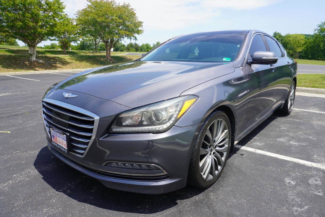 Used 2015 Hyundai Genesis 5.0 RWD image 8