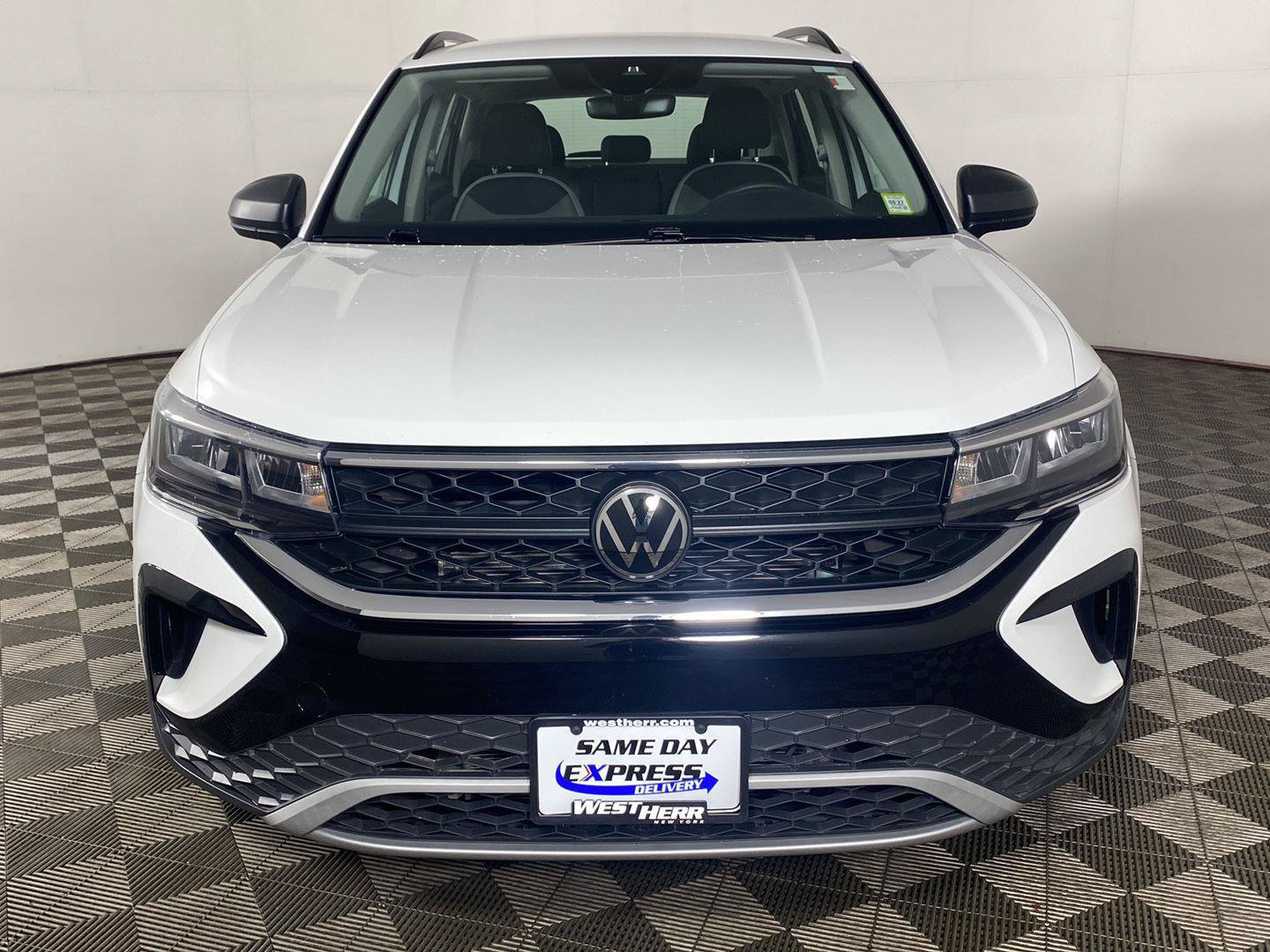 Used 2024 Volkswagen Taos S AWD/4WD image 11