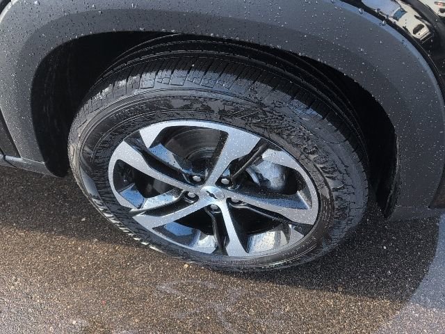 Used 2024 Chevrolet Trax RS FWD image 12