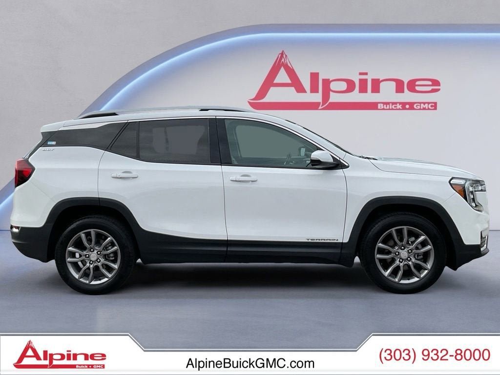 Used 2023 GMC Terrain SLT AWD/4WD image 6