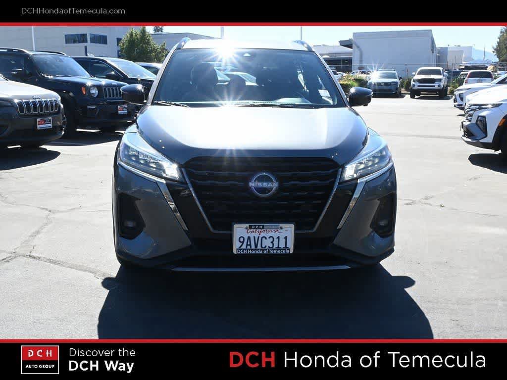 Used 2022 Nissan Kicks SR FWD image 2