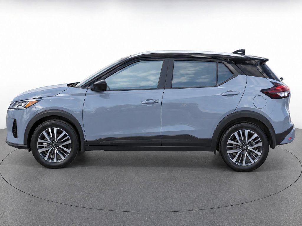 Used 2024 Nissan Kicks SV FWD image 4