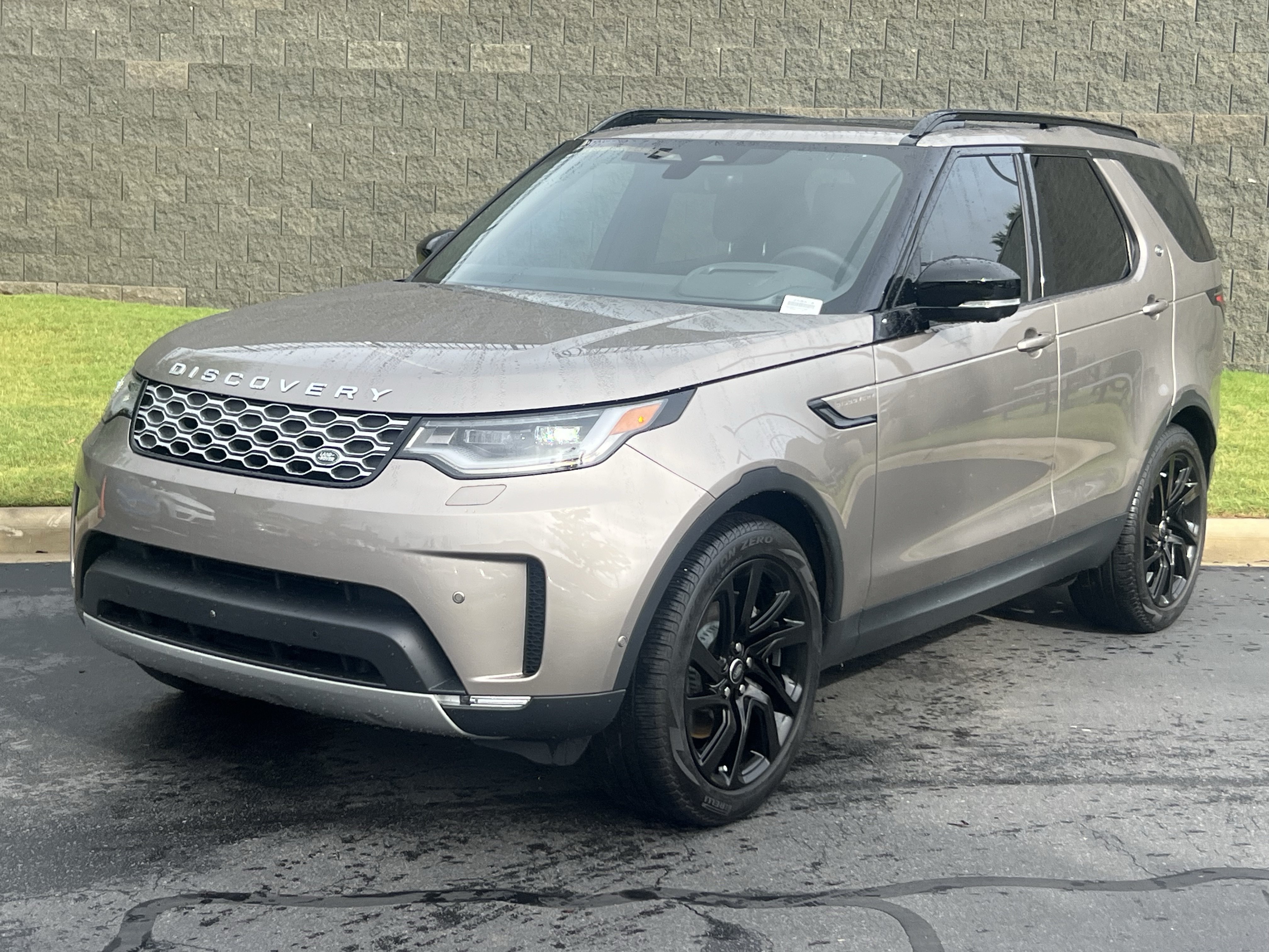 Certified 2025 Land Rover Discovery S