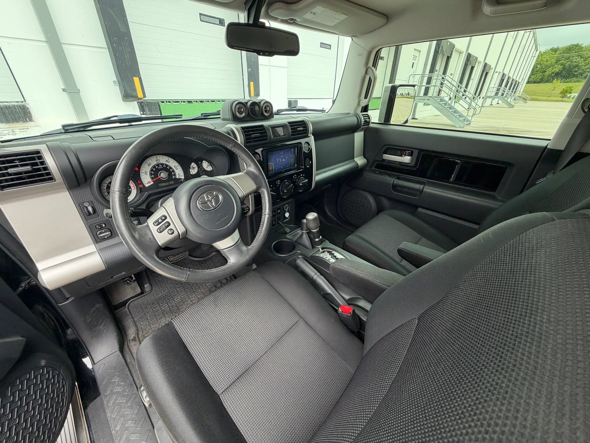 Used 2010 Toyota FJ Cruiser 4WD image 10