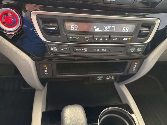 Used 2017 Honda Ridgeline RTL-E image 37