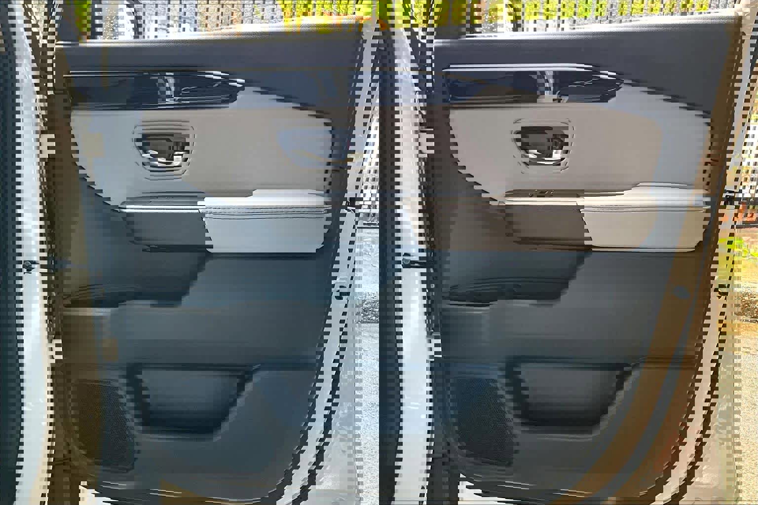 Used 2025 Honda Pilot Touring image 22