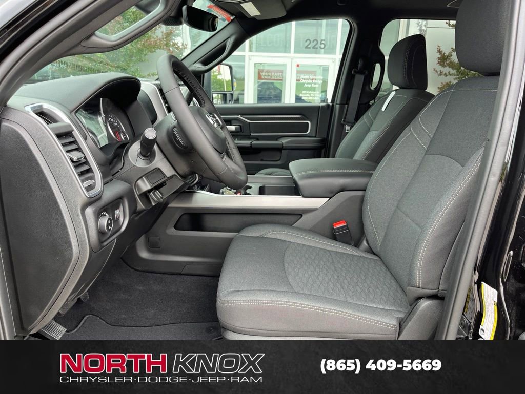 New 2026 RAM 3500 Big Horn AWD/4WD image 3